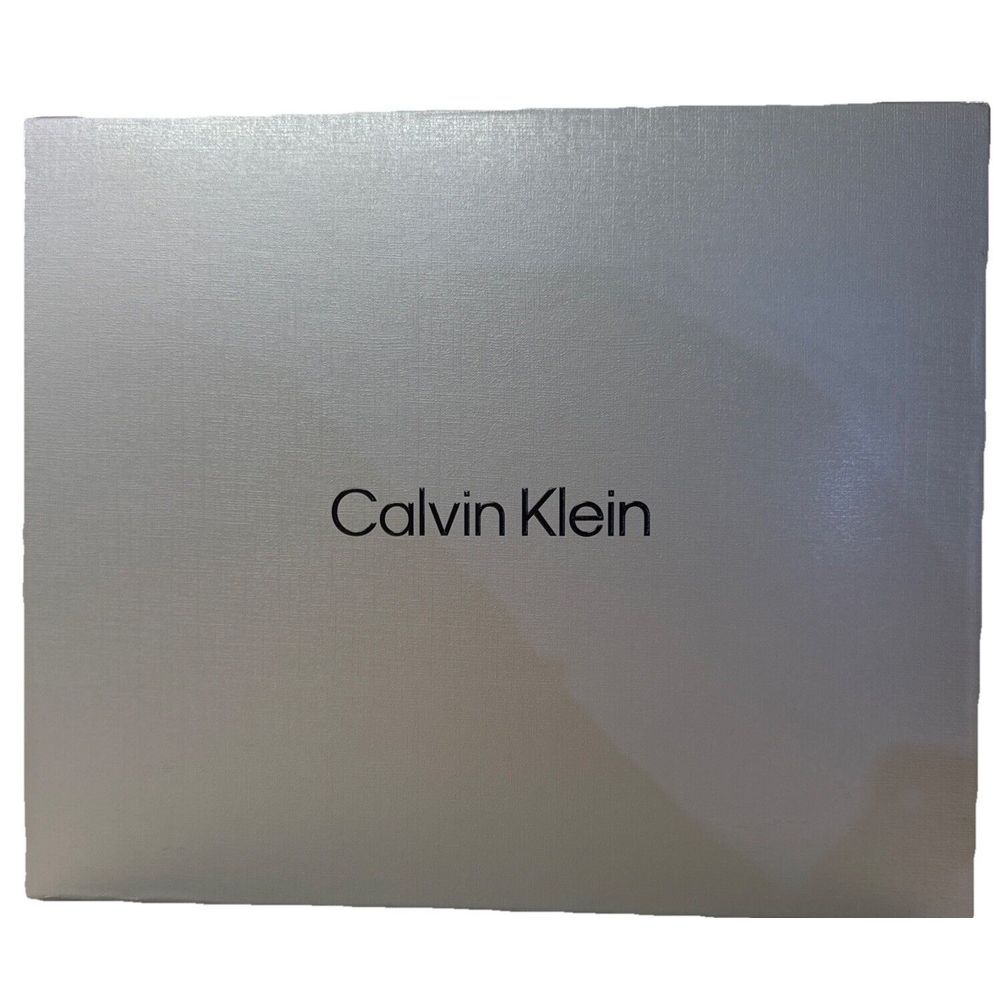 Calvin Klein Hat And Scarf Set NWT, Preppy, Fashion, Dress, Almond Color, Winter